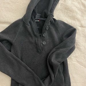 North face wool pull over